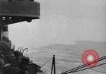 Standbild Amphibious Cargo Schiff Pacific Theater, 1943, aus Sekunde 45 historischem Filmmaterial Videoclip 65675049214