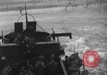 Standbild United States Navy Schiff Pacific Theater, 1943, aus Sekunde 22 historischem Filmmaterial Videoclip 65675049216