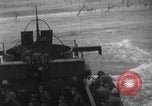 Standbild United States Navy Schiff Pacific Theater, 1943, aus Sekunde 37 historischem Filmmaterial Videoclip 65675049216