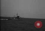 Standbild Hilfsmotor Minesweeper Atlantik, 1943, aus Sekunde 25 historischem Filmmaterial Videoclip 65675049220
