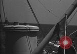 Standbild Hilfsmotor Minesweeper Atlantik, 1943, aus Sekunde 57 historischem Filmmaterial Videoclip 65675049220