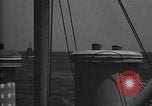 Standbild Hilfsmotor Minesweeper Atlantik, 1943, aus Sekunde 61 historischem Filmmaterial Videoclip 65675049220