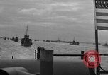 Immagine di Convoglio di Landing Craft Weymouth Inghilterra, 1944, secondo 51 filmato di repertorio 65675049232