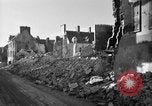 Standbild Valognes Frankreich komplett zerstört Zweiten Weltkrieg Frankreich, 1944, aus Sekunde 25 historischem Filmmaterial Videoclip 65675049233