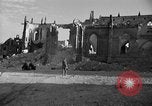 Standbild Valognes Frankreich komplett zerstört Zweiten Weltkrieg Frankreich, 1944, aus Sekunde 43 historischem Filmmaterial Videoclip 65675049233