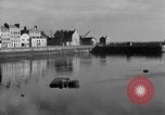 Standbild Beschädigter Anschluss in Zweiten Weltkrieg Cherbourg Frankreich, 1944, aus Sekunde 36 historischem Filmmaterial Videoclip 65675049235
