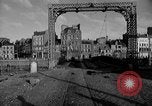 Standbild Beschädigter Anschluss in Zweiten Weltkrieg Cherbourg Frankreich, 1944, aus Sekunde 42 historischem Filmmaterial Videoclip 65675049235