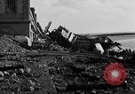 Immagine di Distrutto gli impianti portuali Cherbourg Normandia Francia, 1944, secondo 11 filmato di repertorio 65675049237