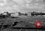 Immagine di Distrutto gli impianti portuali Cherbourg Normandia Francia, 1944, secondo 53 filmato di repertorio 65675049237