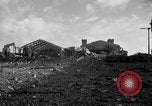 Immagine di Distrutto gli impianti portuali Cherbourg Normandia Francia, 1944, secondo 55 filmato di repertorio 65675049237