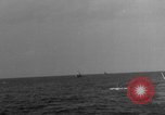 Standbild mine sweeping Aktivitäten Atlantik, 1943, aus Sekunde 12 historischem Filmmaterial Videoclip 65675049239