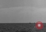 Standbild mine sweeping Aktivitäten Atlantik, 1943, aus Sekunde 19 historischem Filmmaterial Videoclip 65675049239