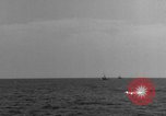 Standbild mine sweeping Aktivitäten Atlantik, 1943, aus Sekunde 22 historischem Filmmaterial Videoclip 65675049239