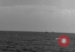 Standbild mine sweeping Aktivitäten Atlantik, 1943, aus Sekunde 30 historischem Filmmaterial Videoclip 65675049239