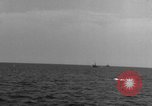 Standbild mine sweeping Aktivitäten Atlantik, 1943, aus Sekunde 31 historischem Filmmaterial Videoclip 65675049239