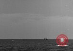 Standbild mine sweeping Aktivitäten Atlantik, 1943, aus Sekunde 32 historischem Filmmaterial Videoclip 65675049239