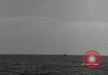 Standbild mine sweeping Aktivitäten Atlantik, 1943, aus Sekunde 33 historischem Filmmaterial Videoclip 65675049239