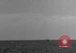 Standbild mine sweeping Aktivitäten Atlantik, 1943, aus Sekunde 42 historischem Filmmaterial Videoclip 65675049239
