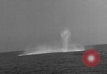 Standbild mine sweeping Aktivitäten Atlantik, 1943, aus Sekunde 56 historischem Filmmaterial Videoclip 65675049239