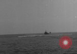 Standbild mine sweeping Aktivitäten Atlantik, 1943, aus Sekunde 62 historischem Filmmaterial Videoclip 65675049239
