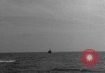 Standbild Hilfsmotor Minesweeper Atlantik, 1943, aus Sekunde 15 historischem Filmmaterial Videoclip 65675049240