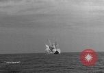 Standbild Hilfsmotor Minesweeper Atlantik, 1943, aus Sekunde 20 historischem Filmmaterial Videoclip 65675049240