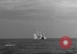 Standbild Hilfsmotor Minesweeper Atlantik, 1943, aus Sekunde 21 historischem Filmmaterial Videoclip 65675049240