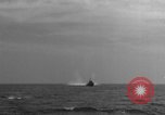 Standbild Hilfsmotor Minesweeper Atlantik, 1943, aus Sekunde 25 historischem Filmmaterial Videoclip 65675049240
