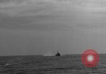 Standbild Hilfsmotor Minesweeper Atlantik, 1943, aus Sekunde 27 historischem Filmmaterial Videoclip 65675049240