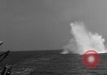 Standbild Hilfsmotor Minesweeper Atlantik, 1943, aus Sekunde 40 historischem Filmmaterial Videoclip 65675049240