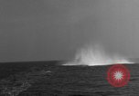 Standbild Hilfsmotor Minesweeper Atlantik, 1943, aus Sekunde 42 historischem Filmmaterial Videoclip 65675049240