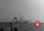 Standbild Hilfsmotor Minesweeper Atlantik, 1943, aus Sekunde 53 historischem Filmmaterial Videoclip 65675049240