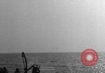 Standbild Hilfsmotor Minesweeper Atlantik, 1943, aus Sekunde 62 historischem Filmmaterial Videoclip 65675049240