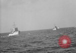 Standbild Hilfsmotor Minesweeper Atlantik, 1943, aus Sekunde 34 historischem Filmmaterial Videoclip 65675049241