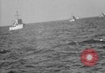 Standbild Hilfsmotor Minesweeper Atlantik, 1943, aus Sekunde 35 historischem Filmmaterial Videoclip 65675049241