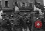 Standbild Bastille Day Celebrations Frankreich, 1944, aus Sekunde 17 historischem Filmmaterial Videoclip 65675049243