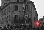 Standbild Bastille Day Celebrations Frankreich, 1944, aus Sekunde 27 historischem Filmmaterial Videoclip 65675049243