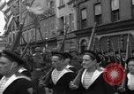 Standbild Bastille Day Celebrations Frankreich, 1944, aus Sekunde 61 historischem Filmmaterial Videoclip 65675049243