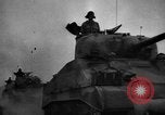 Standbild 9 British Armored Brigade Naher Osten, 1944, aus Sekunde 30 historischem Filmmaterial Videoclip 65675049253