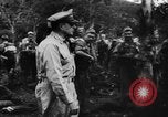 Standbild General Douglas MacArthur New Guinea, 1944, aus Sekunde 8 historischem Filmmaterial Videoclip 65675049255