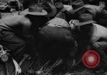 Standbild General Douglas MacArthur New Guinea, 1944, aus Sekunde 30 historischem Filmmaterial Videoclip 65675049255