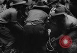 Standbild General Douglas MacArthur New Guinea, 1944, aus Sekunde 31 historischem Filmmaterial Videoclip 65675049255