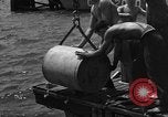 Standbild Hilfsmotor Minesweepers Atlantik, 1943, aus Sekunde 27 historischem Filmmaterial Videoclip 65675049259