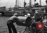 Standbild Hilfsmotor Minesweepers Atlantik, 1943, aus Sekunde 31 historischem Filmmaterial Videoclip 65675049259