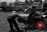 Standbild Hilfsmotor Minesweepers Atlantik, 1943, aus Sekunde 34 historischem Filmmaterial Videoclip 65675049259