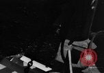 Standbild Hilfsmotor Minesweepers Atlantik, 1943, aus Sekunde 57 historischem Filmmaterial Videoclip 65675049259