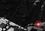 Standbild Hilfsmotor Minesweepers Atlantik, 1943, aus Sekunde 61 historischem Filmmaterial Videoclip 65675049259