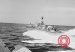 Standbild Patrouillenboote Atlantik, 1944, aus Sekunde 16 historischem Filmmaterial Videoclip 65675049262