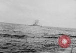 Standbild Allied Schlachtschiff Atlantik, 1944, aus Sekunde 24 historischem Filmmaterial Videoclip 65675049263