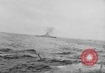 Standbild Allied Schlachtschiff Atlantik, 1944, aus Sekunde 26 historischem Filmmaterial Videoclip 65675049263